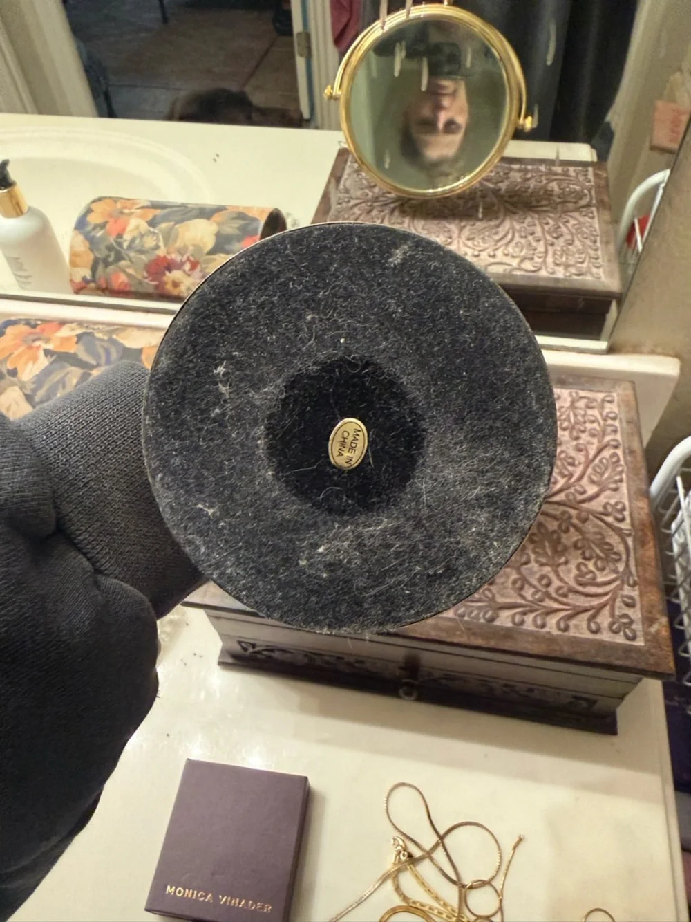Vintage Gold Round Freestanding Vanity Mirror - Classic Brass Finish